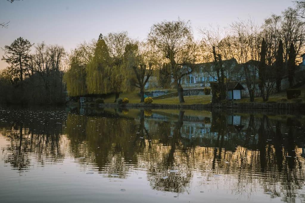Le Chalet Du Bout Du Monde, En Bord De Riviere ! Grez-sur-Loing Eksteriør billede